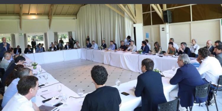 GRINDETTI PRESENTE EN LA REUNIÓN CON INTENDENTES CONVOCADA POR EL PRESIDENTE ALBERTO FERNANDEZ