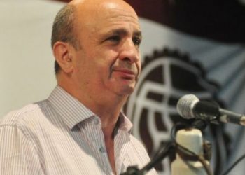 “LOS INGRESOS HAN BAJADO VIOLENTAMENTE”, ADVIRTIÓ RUSSO