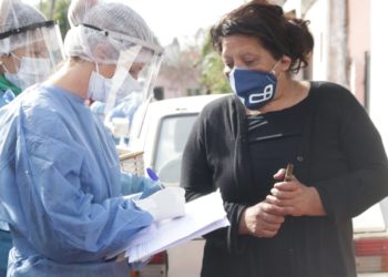 CASA POR CASA EN LANUS: YA 10 CASOS SOSPECHOSOS DIERON NEGATIVO