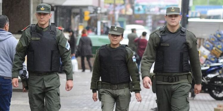 Llegan a Lanús las fuerzas federales tras haber quedado afuera en la primera tanda de efectivos