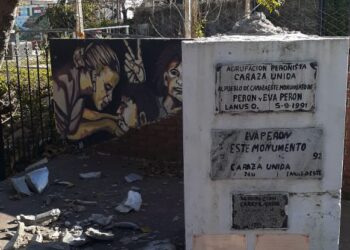EL MUNICIPIO DE LANÚS REPUDIA EL VANDALISMO CONTRA EL BUSTO DE JUAN DOMINGO PERÓN EN VILLA CARAZA