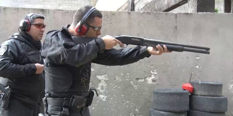 Un efectivo le disparó en la cabeza a un policía bonaerense durante un entrenamiento