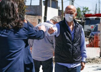 *GRINDETTI SUPERVISÓ OBRAS DE ASFALTO EN VILLA CARAZA*
