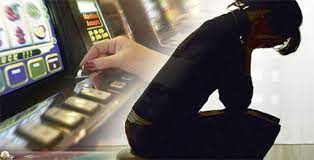 Juego Compulsivo: Asistencia telefónica gratuita las 24 horas, los 365 días del año