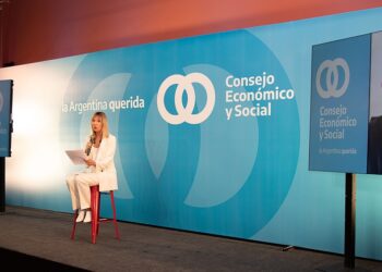 Las noticias falsas en las redes «contaminan el discurso público»