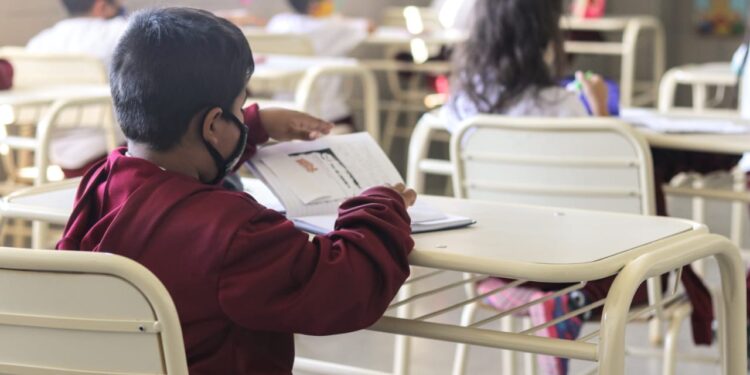EL MUNICIPIO PREPARA PARA EL REGRESO A CLASES PRESENCIALES EN JARDINES MUNICIPALES Y LA ESCUELA BILINGÜE DE VILLA JARDÍN