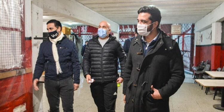 AGUSTÍN BALLADARES VISITÓ A EL CLUB JUVENTUD UNIDA, Y LOS CENTROS CULTURALES EL ÁRBOL Y PAPAS FRITAS