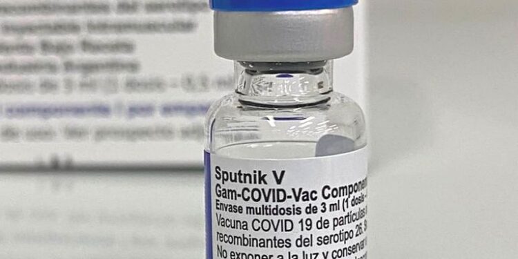La semana que viene comenzarían a aplicarse las Sputnik V producidas en Argentina