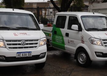 EL MUNICIPIO SUMÓ NUEVOS CAMIONES, CAMIONETAS Y MINICARGADORAS PARA MEJORAR LAS TAREAS DE LIMPIEZA URBANA