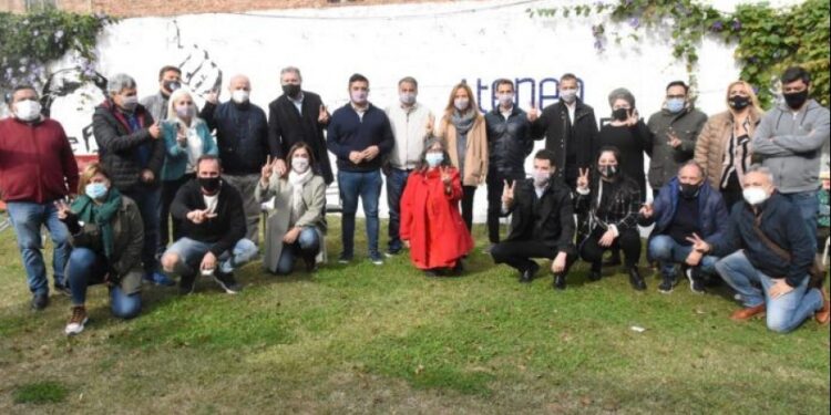 Bronca en el FDT de Lanús advierten que el que gane remará solo en noviembre