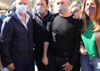 EN ADROGUE, GRINDETTI Y LARRETA VISITARON COMERCIOS Y SE REUNIERON CON MILITANTES DE JUNTOS