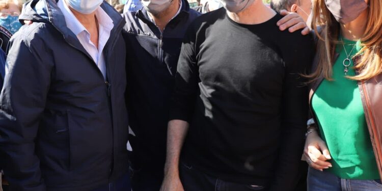 EN ADROGUE, GRINDETTI Y LARRETA VISITARON COMERCIOS Y SE REUNIERON CON MILITANTES DE JUNTOS