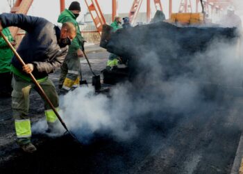 EL MUNICIPIO REALIZA OBRAS DE PUESTA EN VALOR EN EL PUENTE ALSINA