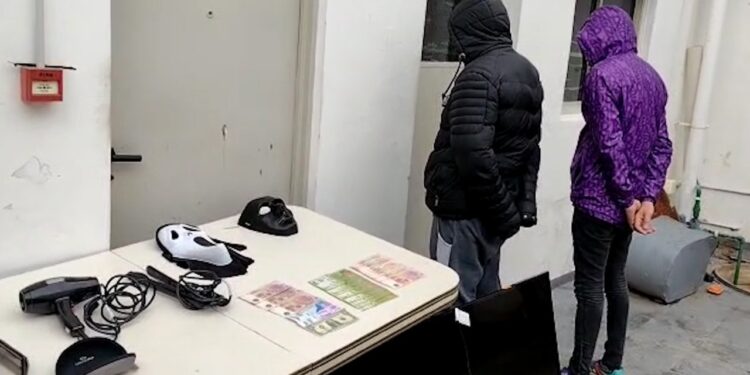 LANÚS: CUATRO ALLANAMIENTOS Y DOS DETENIDOS POR REALIZAR ENTRADERAS