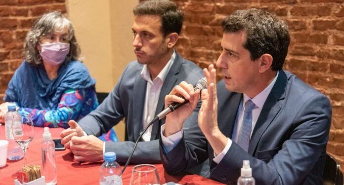 Waldo De Pedro: “Julián Álvarez tiene la formación y experiencia para conducir el futuro de Lanús”