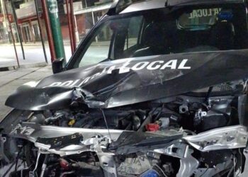 Fiorito: Escapaban de un control policial y chocaron con un patrullero