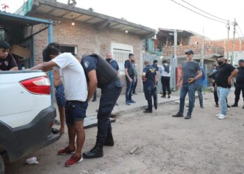 BARRIO ACUBA: DETENIDA POR COMERCIALIZAR ESTUPEFACIENTES
