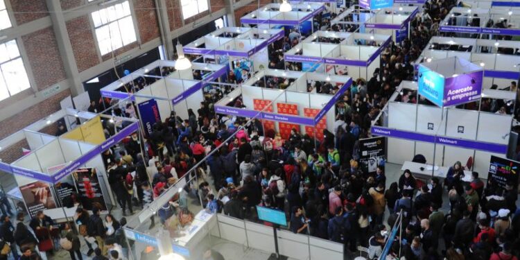 Se viene la feria de empleo en Lanús