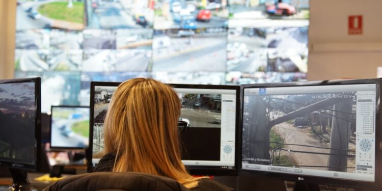 LANÚS QUIERE ACTIVAR MIL CÁMARAS DE SEGURIDAD ANTES DE FINES DE 2021