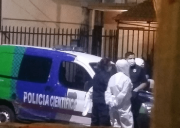 FEMICIDIO EN LANÚS: FUE GOLPEADA CON UN BATE DE BÉISBOL Y BALEADA EN LA CARA