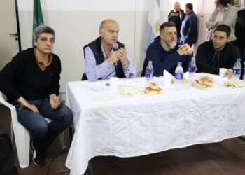 GRINDETTI SE REUNIÓ CON COMERCIANTES DE MONTE CHINGOLO