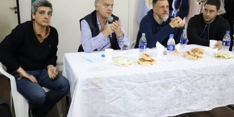 GRINDETTI SE REUNIÓ CON COMERCIANTES DE MONTE CHINGOLO