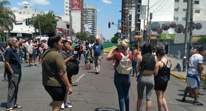 La familia del jubilado asesinado en Lanús marcharon para exigir justicia