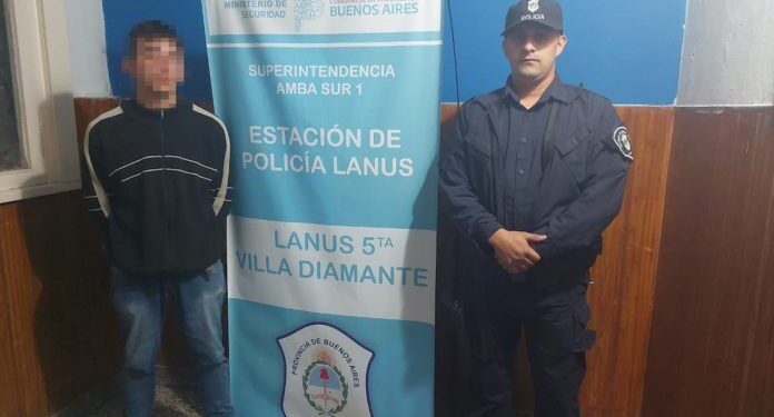 Lanús: Un delincuente fue detenido cuando intentaba robar una moto