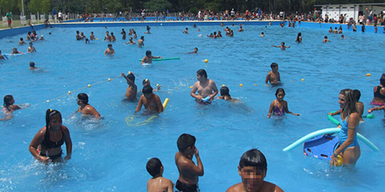 PRESENTAN EL PROGRAMA “VERANO EN LANÚS”