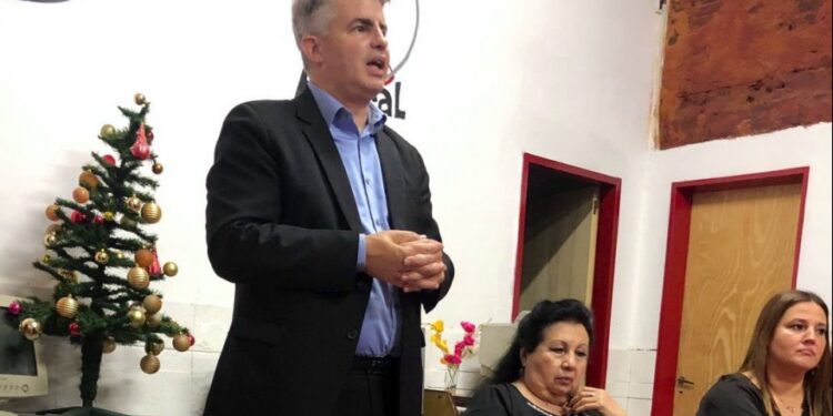 Bursese destacó el rol de Manes y la UCR para “hacerle frente a un gobierno que hace agua”