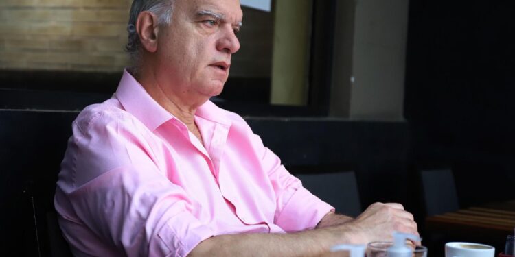 PARA COMBATIR LA INSEGURIDAD, GRINDETTI PROPONE EL TRASPASO DE LA POLICÍA LOCAL A LOS MUNICIPIOS