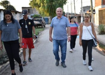 “Vamos a construir un Lanús diferencia, con más obras e igualdad”, aseguró Russo