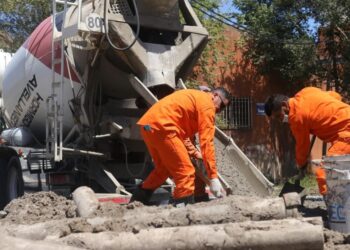 EL MUNICIPIO AVANZA EN 7 FRENTES DE OBRAS DE PAVIMENTOS DE HORMIGÓN