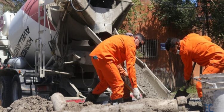 EL MUNICIPIO AVANZA EN 7 FRENTES DE OBRAS DE PAVIMENTOS DE HORMIGÓN