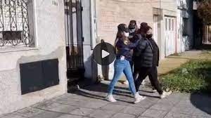 POR UN REPORTE DEL FBI, LA UNIDAD ANTITERRORISTA DE LA FEDERAL DETUVO A UNA MUJER EN LANÚS