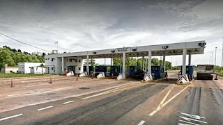 “PRIMERO ARREGLEN LA RUTA”: CAMIONERO SE NEGÓ A PAGAR PEAJE EN LA AUTOVÍA 14