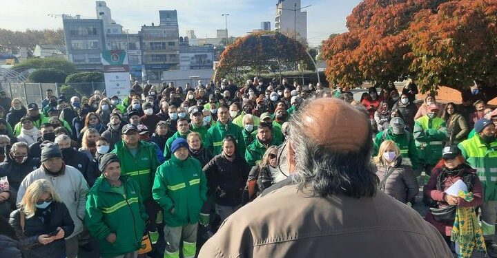 PARO DE LOS EMPLEADOS MUNICIPALES DE LANÚS