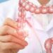 Cáncer de colon: cómo reconocer sus síntomas a tiempo (y por qué debes revisar tus heces)