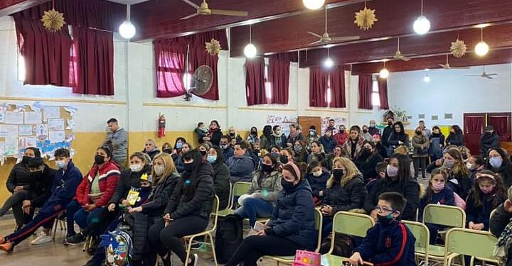 Espíritu Santo de Lanús este. Una institución educativa amenazada en su continuidad.