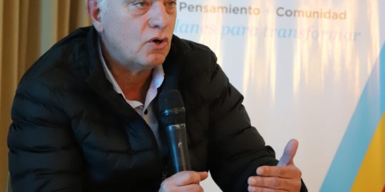 GRINDETTI CERRÓ EL CICLO DE FORMACIÓN MUNICIPAL DE LA FUNDACIÓN PENSAR