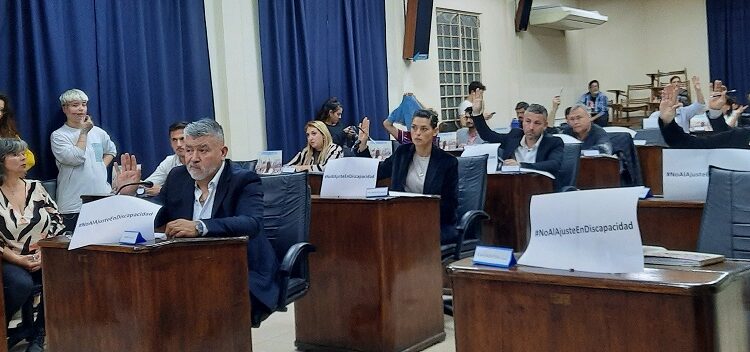 Con cruces por discursos de odio, el HCD local repudió atentado a Cristina