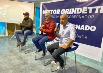 Orlando Machado junto con Nestor Grindetti