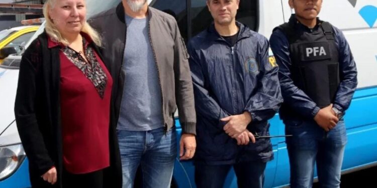 Kravetz presenció el retiro de armas y municiones del ANMaC