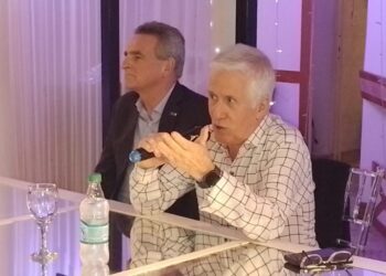 Díaz Pérez pidió que la oposición «no se haga la tonta» y marque que «Grindetti y Kravetz forman parte de la lacra» del macrismo