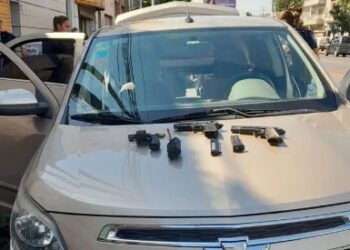 Detuvieron a 5 barras de Racing con un arsenal en Avellenda