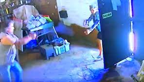 Escalada: Se resistió al robo de su comercio a los balazos e hirió a uno de los ladrones