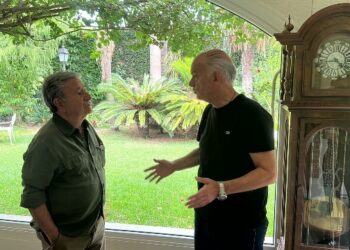 GRINDETTI VISITÓ A DUHALDE CON EL FOCO PUESTO EN LA SITUACIÓN SOCIAL Y POLÍTICA DEL CONURBANO