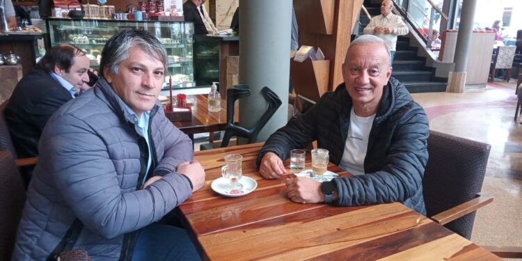 Reunión de precandidatos a Intendente de Juntos. “Nos une ganarle al kirchnerismo y transformar nuestra ciudad”