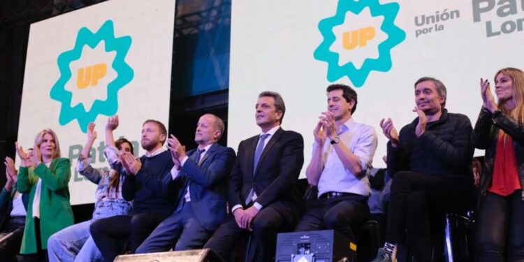 Junto a Massa, Kicillof, Máximo e Insaurralde, Otermín lanzó su candidatura a intendente de Lomas