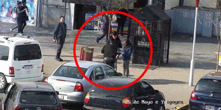 LANÚS: DETUVIERON A DOS PERSONAS QUE ROBARON NETBOOKS DE LA ESCUELA PIEDRABUENA